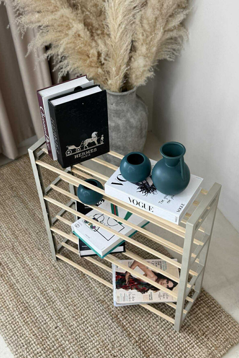 RAFT KËPUCËSH ME KATËR RRESHTA NË NGJYRËN BEZHË - 6