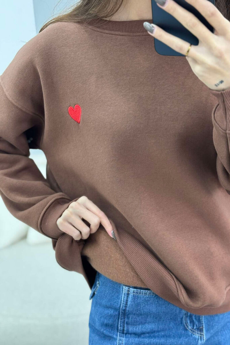 ROUND NECK HEART DETAIL WOMEN SWEATSHIRT BROWN/KAFE - 2