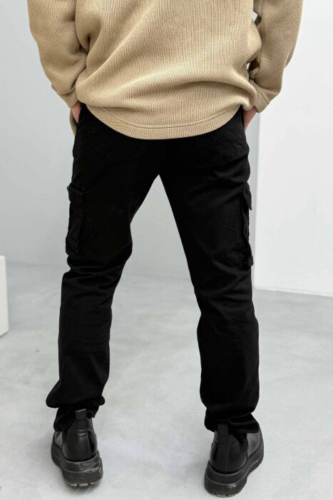 REGULAR ONE COLOR CARGO MEN PANTS IN BLACK COLOR - 3