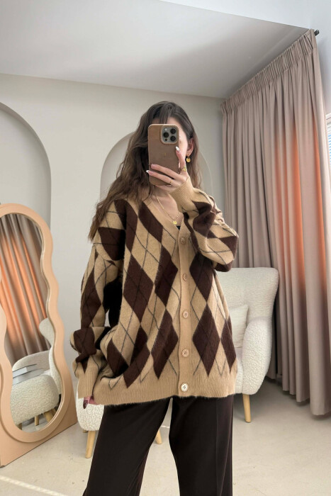 RHOMBUS DESIGN BUTTONED WOMEN CARDIGAN BROWN/KAFE - 3