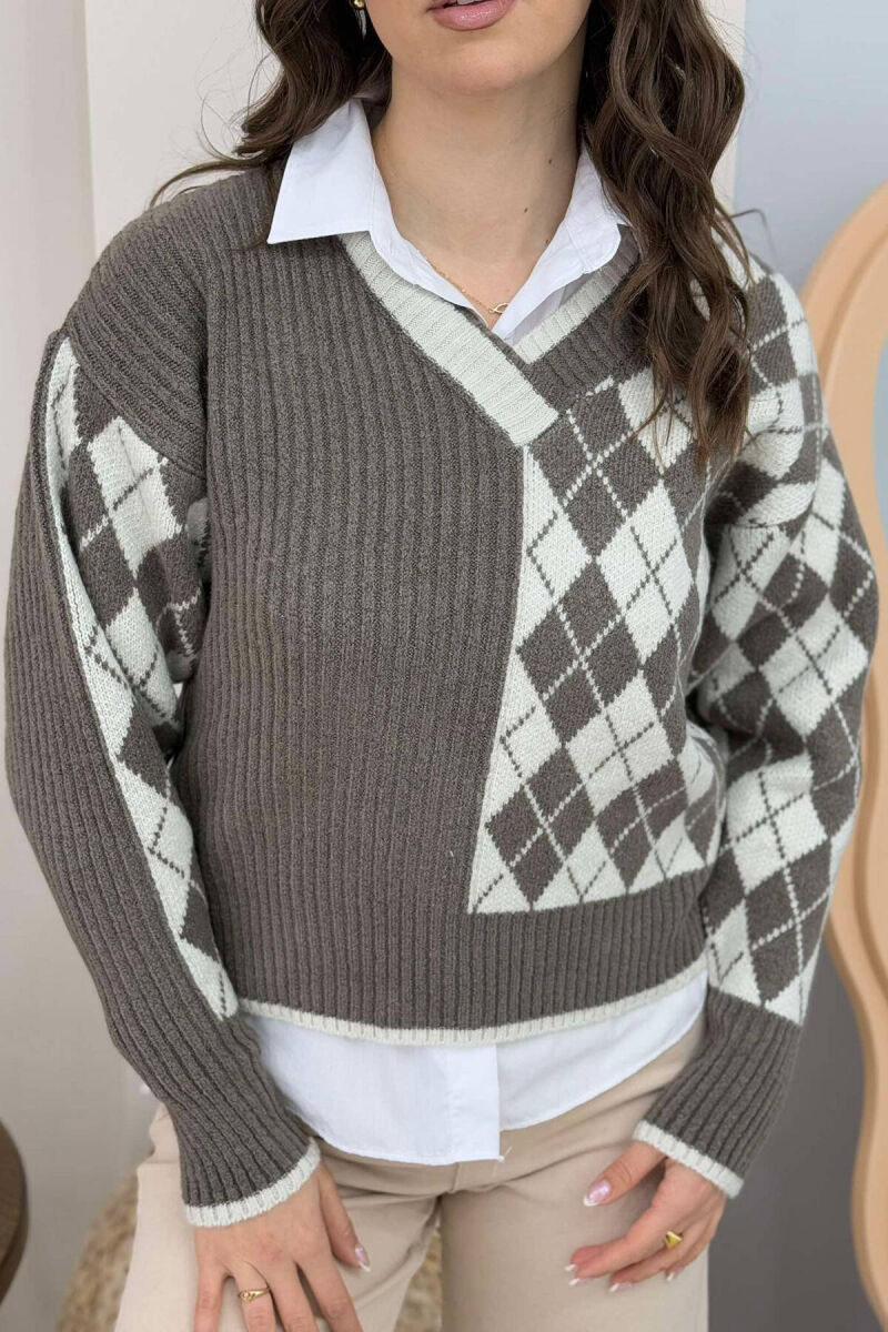 RHOMBUS DESIGN V NECK WOMEN SWEATER LIGHT BROWN/KAZB - 3