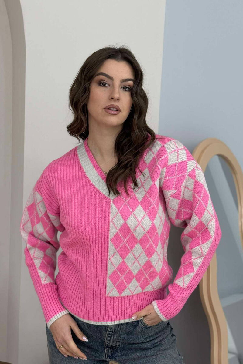 RHOMBUS DESIGN V NECK WOMEN SWEATER PINK/ROZE - 1