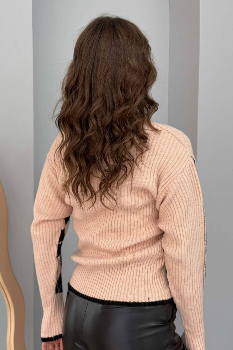 RHOMBUS DESIGN V NECK WOMEN SWEATER POWDER/PUDER - 4