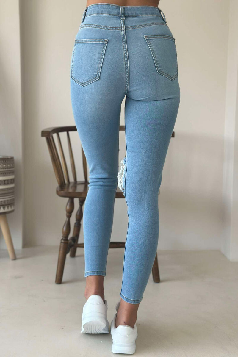 RIPPED SLIM FIT WOMEN JEANS LIGHTBLUE/BZ - 5