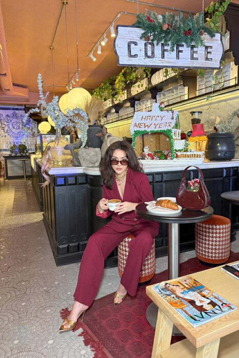 ROSE DETAIL CLASSIC JACKET + TROUSERS WOMAN SET BURGUNDY/VISHNJE - 2