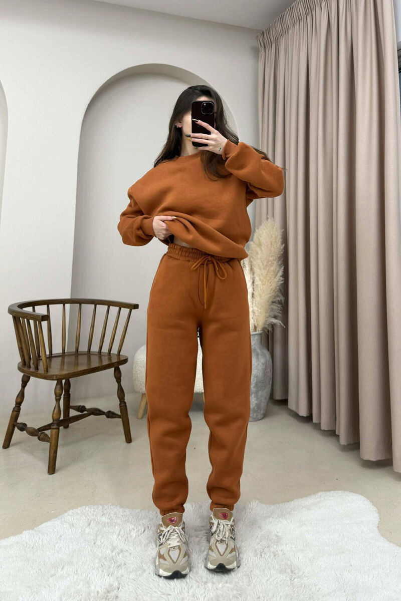 ROUND NECK FLUFFY SWEATSHIRT+ JOGGERS WOMEN SET BRICK/TULLE - 1