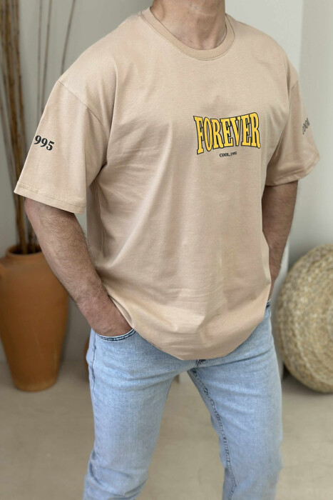 T-SHIRT ME SHKRIME PËR MESHKUJ NË NGJYRËN BEZHË 