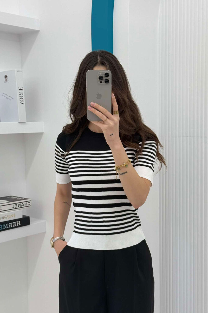 ROUND NECK HALF STRIPE DESIGN WOMEN T-SHIRT BLACK-WHITE/ZEBA - 1