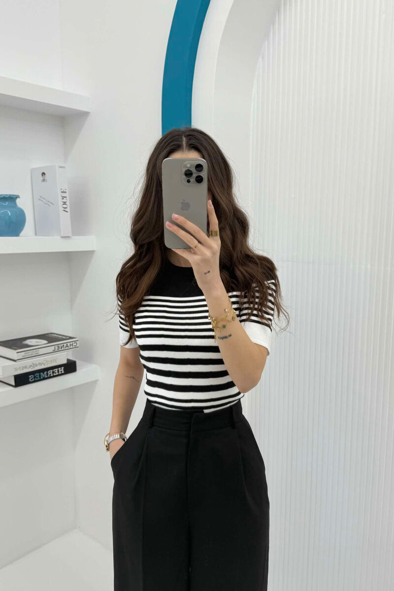 ROUND NECK HALF STRIPE DESIGN WOMEN T-SHIRT BLACK-WHITE/ZEBA - 2