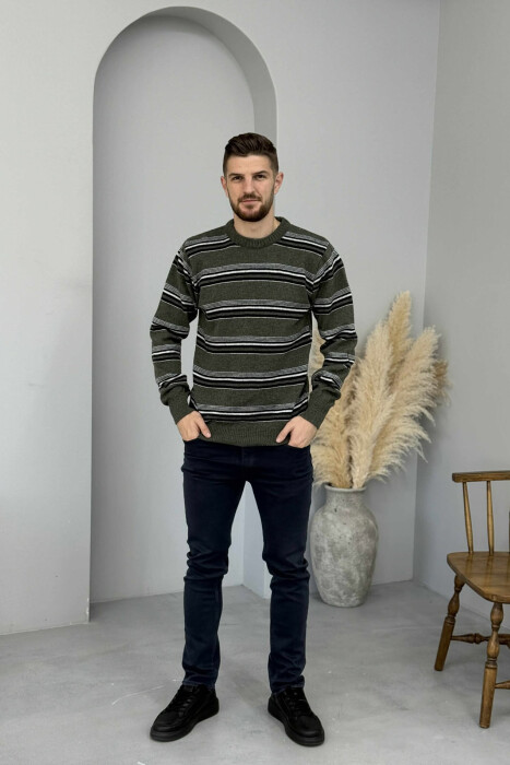 TRIKO E THURRUR ME JAKE TE RRUMBULLAKET DHE DIZAJN VIJASH PER MESHKUJ NE NGJYRE JESHILE - KLAUDIO FASHION