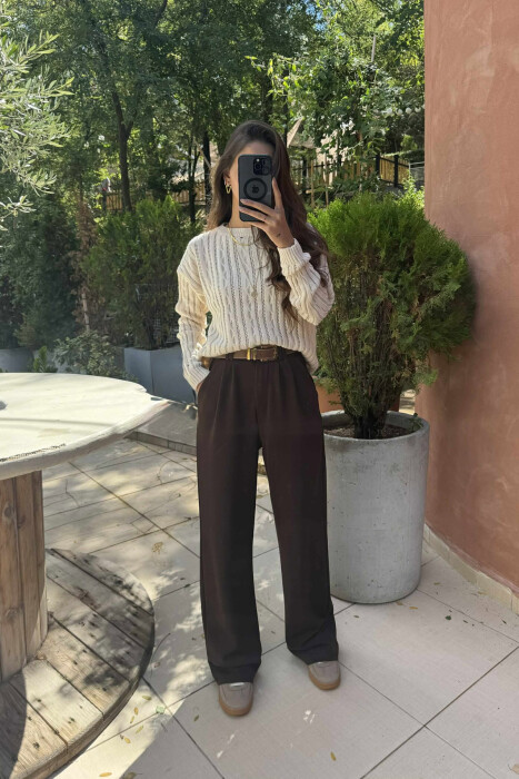 ROUND NECK KNITTED WOMEN SWEATER CREAM/KREM 