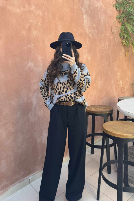 ROUND NECK LEO DESIGN WOMEN SWEATER GREY/GRI 