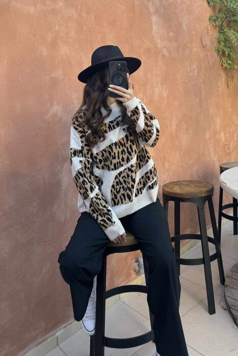 ROUND NECK LEO DESIGN WOMEN SWEATER LIGHT BEIGE/BZHZB - 1