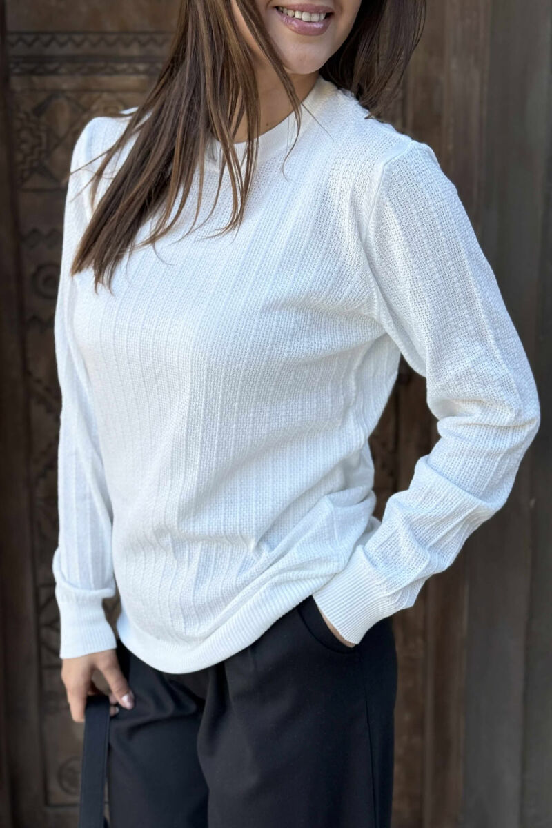 ROUND NECK LIGHT WOMEN SWEATER WHITE-E BARDHE - 2