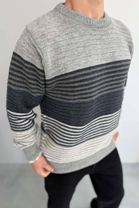 ROUND NECK LINES MEN SWEATER IN LIGHT GREY COLOR - 2