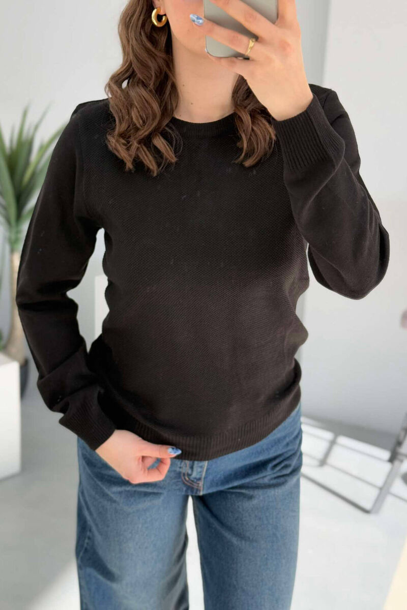 ROUND NECK ONE COLOR WOMEN SWEATER BLACK/ E ZEZE - 3