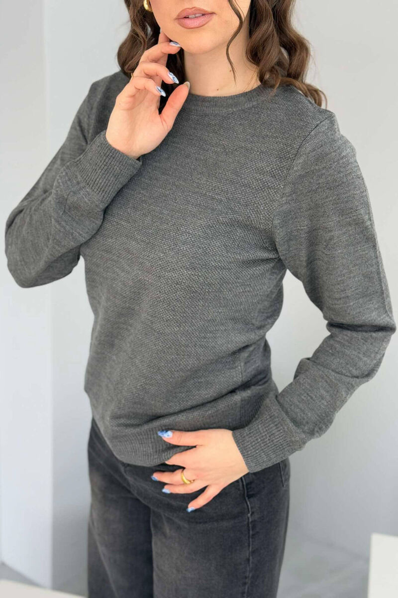 ROUND NECK ONE COLOR WOMEN SWEATER DARK GREY/GEE - 3