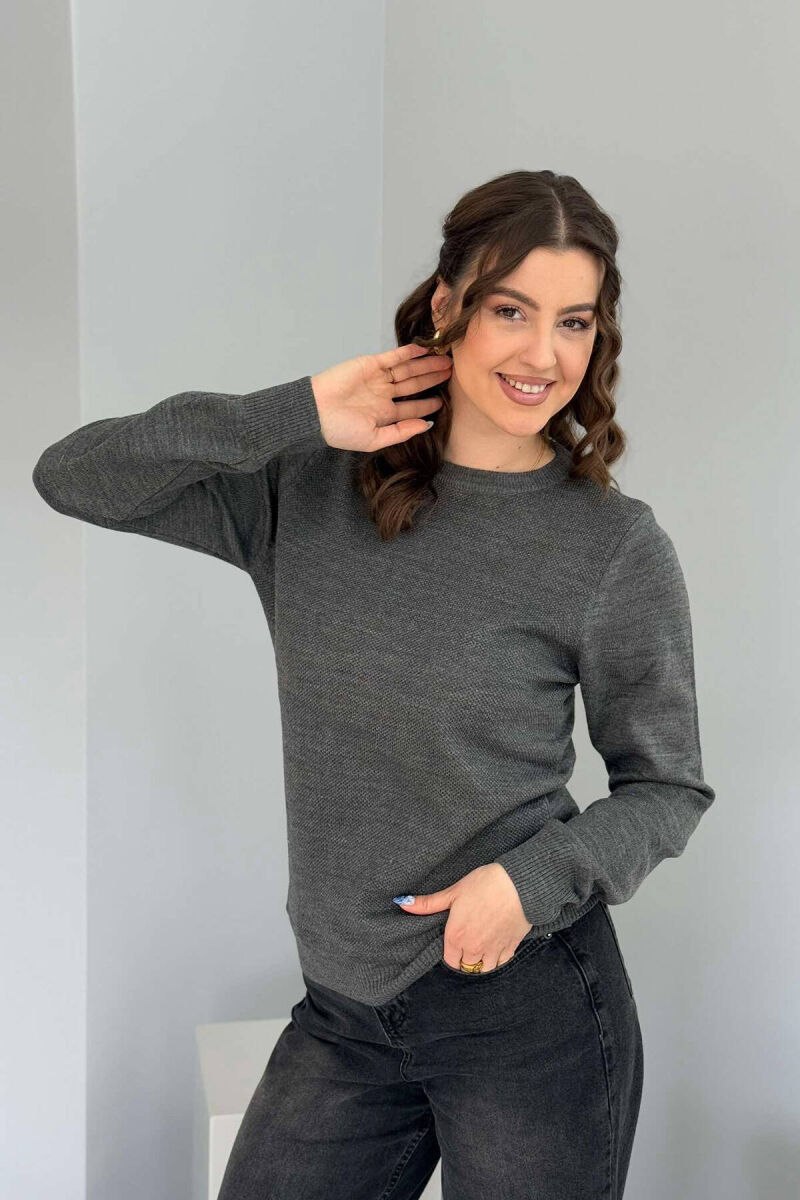 ROUND NECK ONE COLOR WOMEN SWEATER DARK GREY/GEE - 5