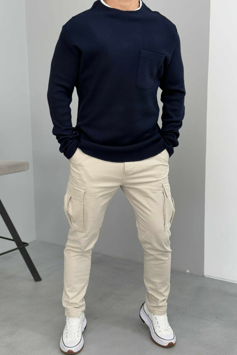 ROUND NECK ONE COLOR POCKET DETAIL MEN SWEATER DARK BLUE/BEE - 1