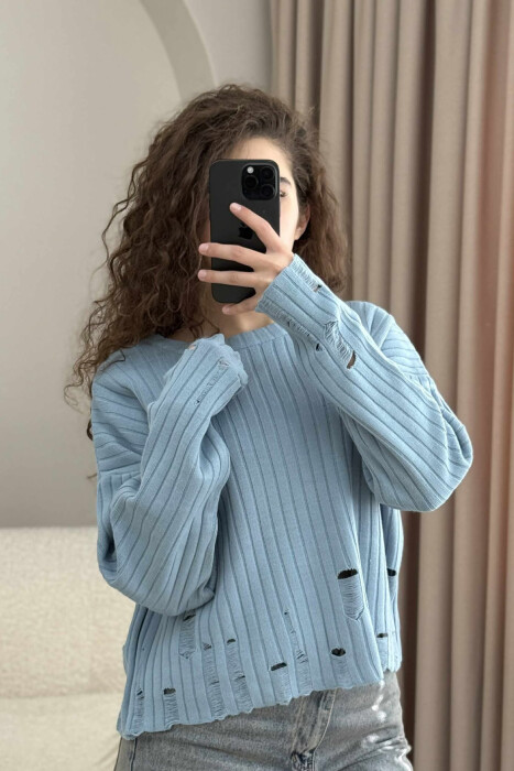 ROUND NECK ONE COLOR RIPPED WOMEN SWEATER LIGHTBLUE/BZ - 3