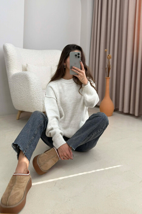 ROUND NECK ONE COLOR WOMEN SWEATER CREAM/KREM - 3