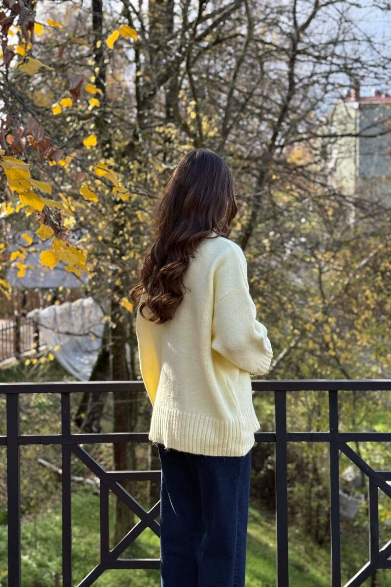 ROUND NECK ONE COLOR WOMEN SWEATER YELLOW/E VERDHE - 4