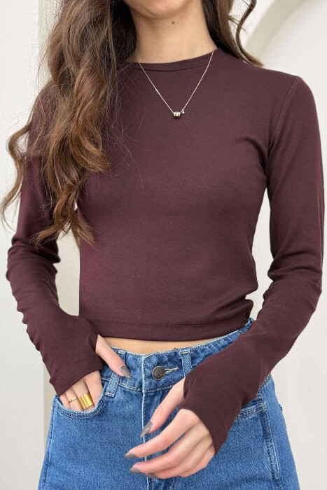 ROUND NECK WOMEN SWEATSHIRT IN BROWN COLOR 