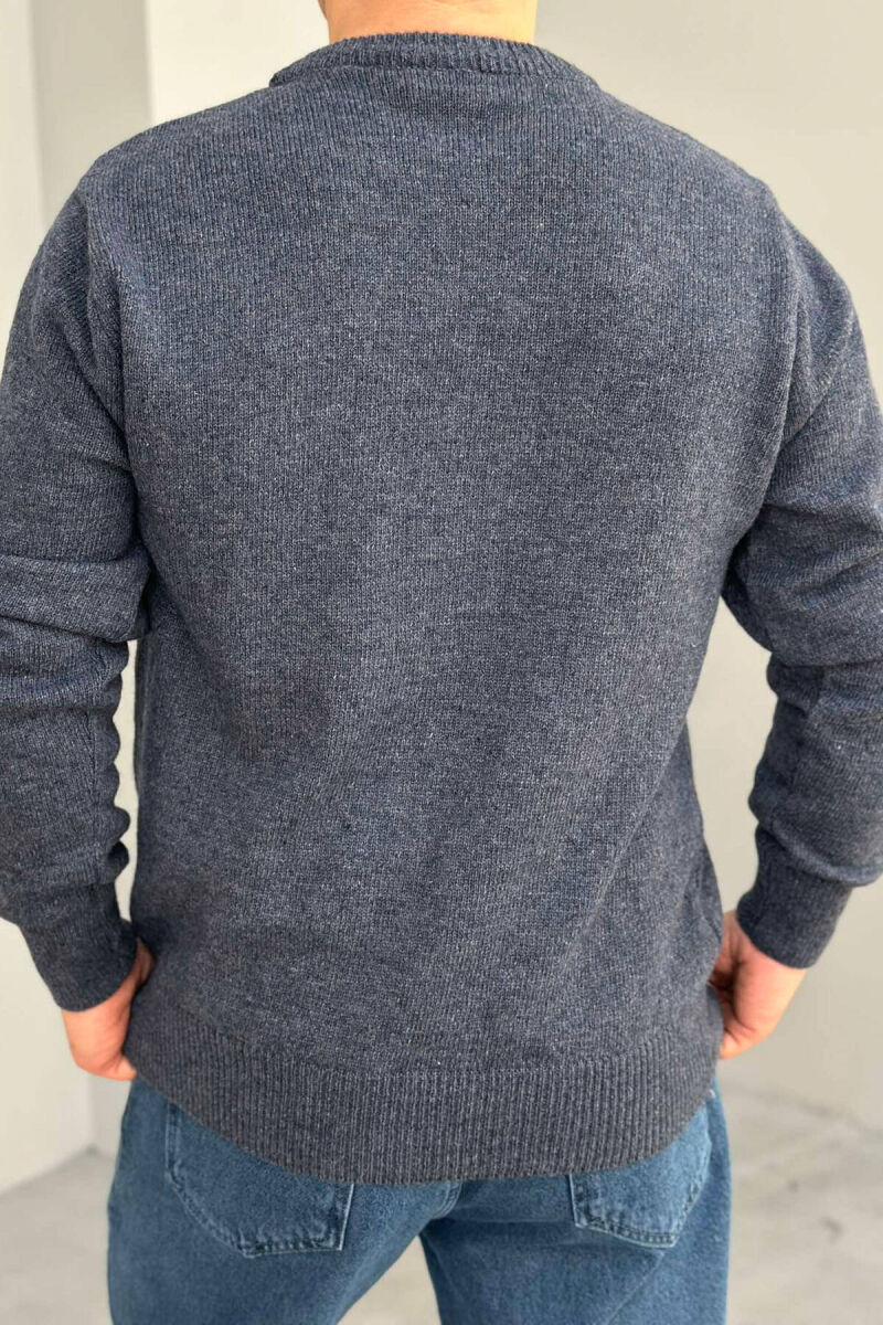 ROUND NECK SIMPLE MEN SWEATER IN DARK BLUE COLOR - 3