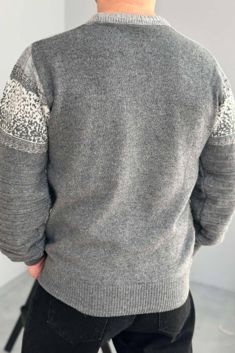 ROUND NECK SIMPLE MEN SWEATER IN GREY COLOR - 2