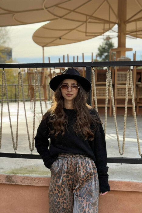 ROUND NECK SIMPLE WOMEN SWEATER BLACK/ E ZEZE - KLAUDIO FASHION