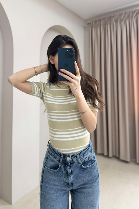 ROUND NECK STRIPE WOMEN T-SHIRT BEIGE/BEZHE 