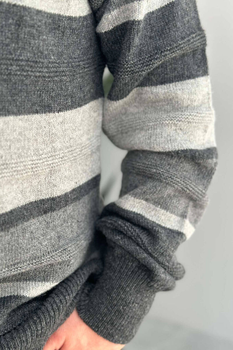 ROUND NECK STRIPED MEN SWEATER IN DARK GREY COLOR - 3