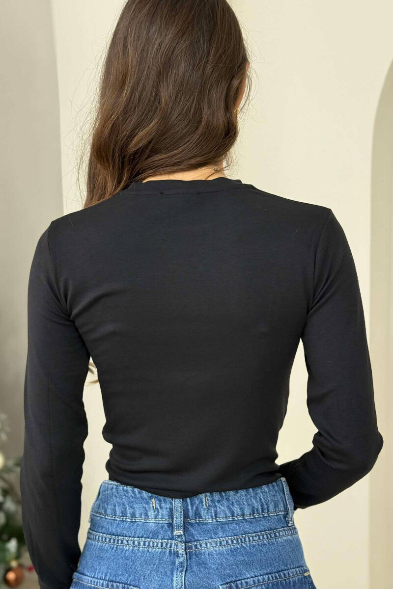 ROUND NECK WOMEN SWEATSHIRT IN BLACK COLOR - 4