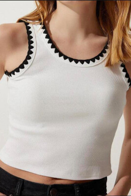 ROUND NECK WOMEN TANK TOP WHITE-E BARDHE 