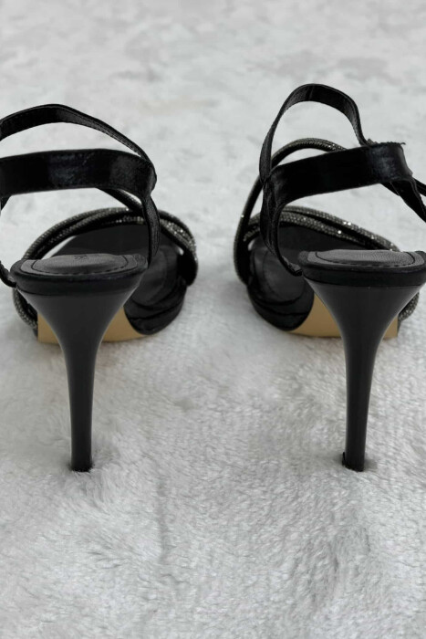 SANDALE ME TAKË TË HOLLË PËR FEMRA NË NGJYRË TË ZEZË - 5