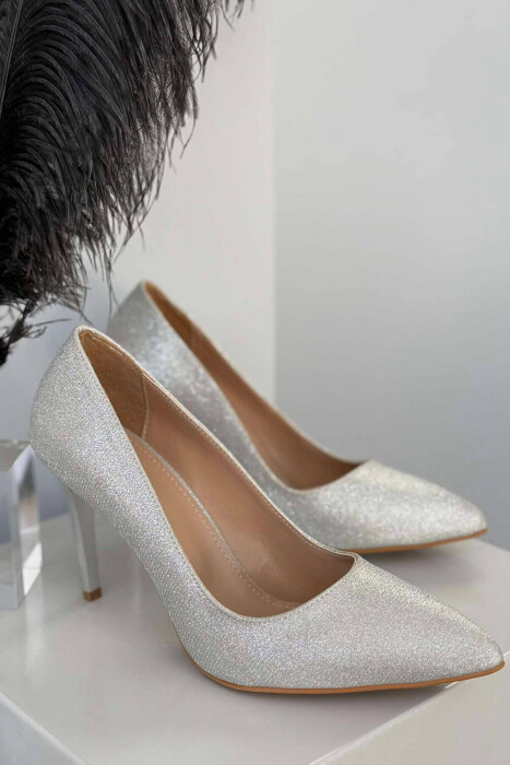 SANDALE TË SHNDRITSHME ME TAKË PËR FEMRA NË NGJYRË GRI - 1