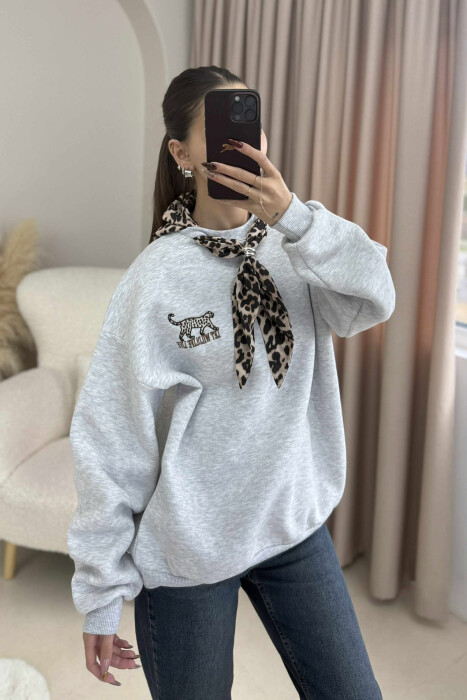 SCARF DETAIL LEO PRINT FLUFFY WOMEN SWEATSHIRT LIGHT GREY/GZ - KLAUDIO FASHION
