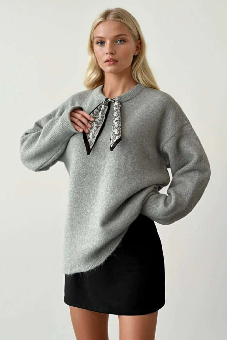 SCARF DETAIL ONE COLOR WOMEN SWEATER GREY/GRI 