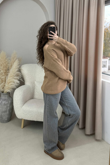 SEMI NECK ONE COLOR WOMEN SWEATER BROWN/KAFE 