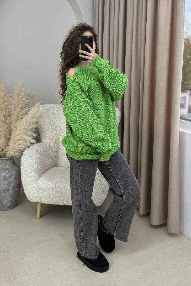 SEMI NECK ONE COLOR WOMEN SWEATER LIGHT GREEN/JEZB - 2