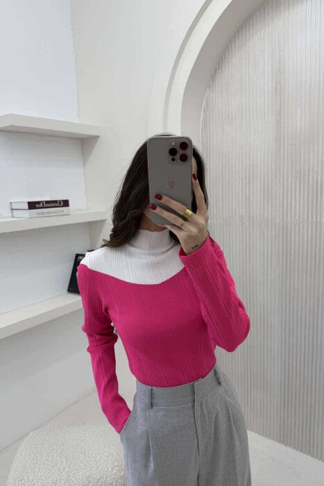 TRIKO ME DY NGJYRA DHE JAKË GJYSËM GOLF PËR FEMRA NË NGJYRËN CIKLAMI 