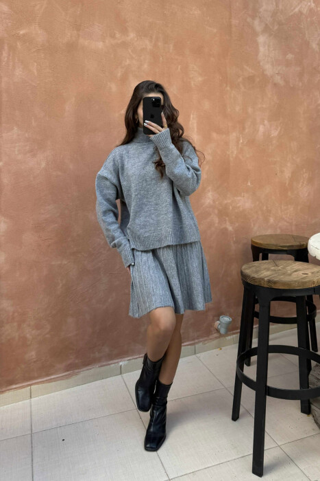 SET GOLF + FUND PËR FEMRA NË NGJYRËN GRI E ZBARDHUR - 3