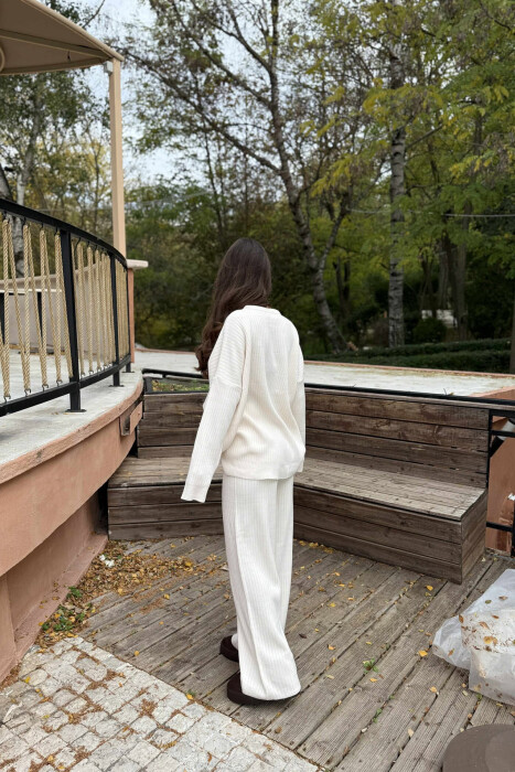 SET I THJESHTË PËR FEMRA NË NGJYRËN KREM - 3