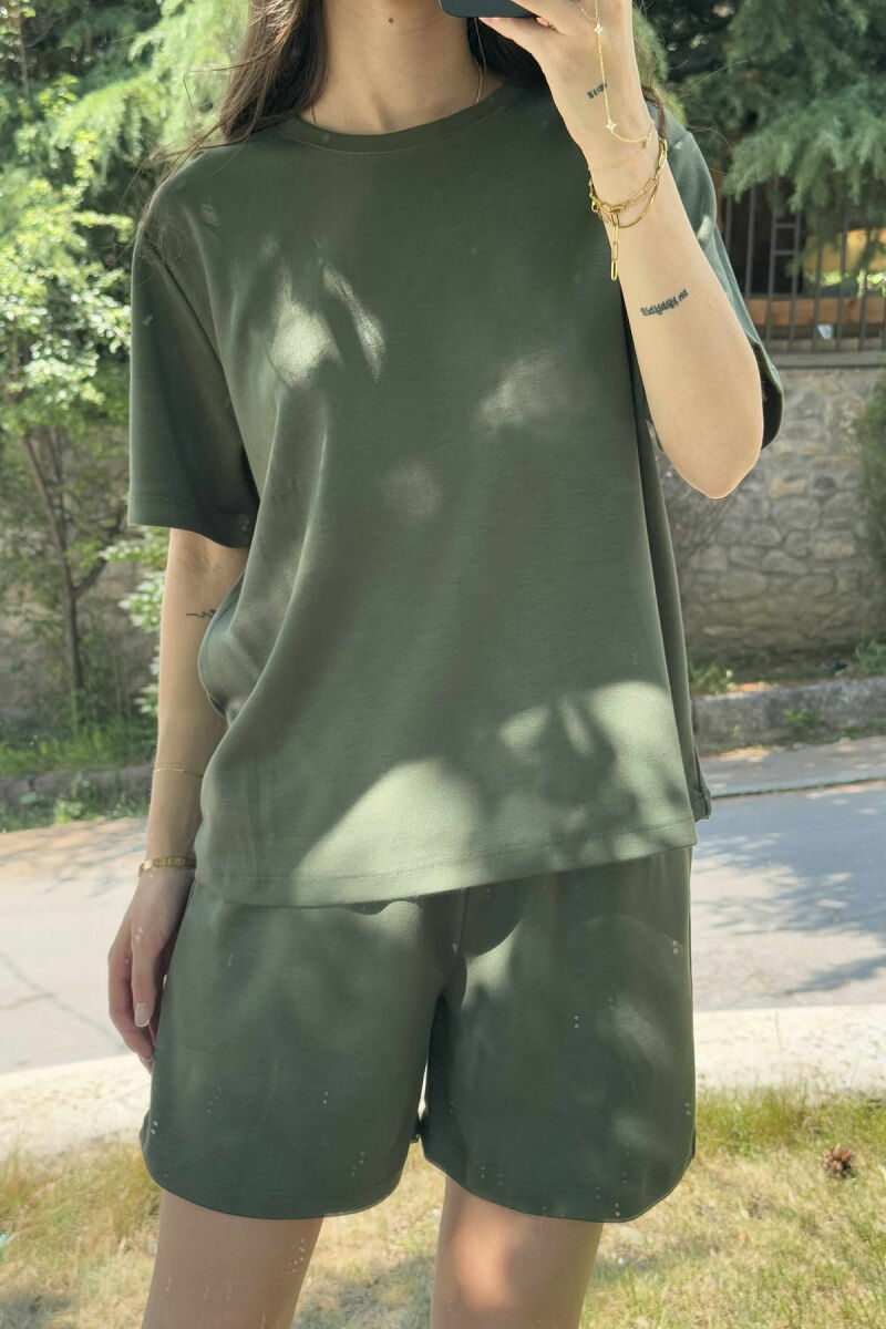 SET I THJESHTË T-SHIRT+PANTALLONA TË SHKURTRA PËR FEMRA NË NGJYRËN JESHILE - 3