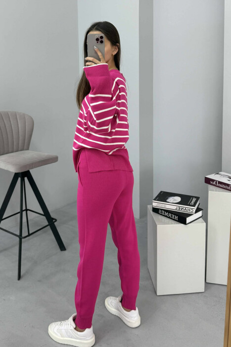 SET I THURRUR TRIKO ME JAKË TË RRUMBULLAKËT DHE VIJA+PANTALLONA PËR FEMRA NË NGJYRË CIKLAMI - 3