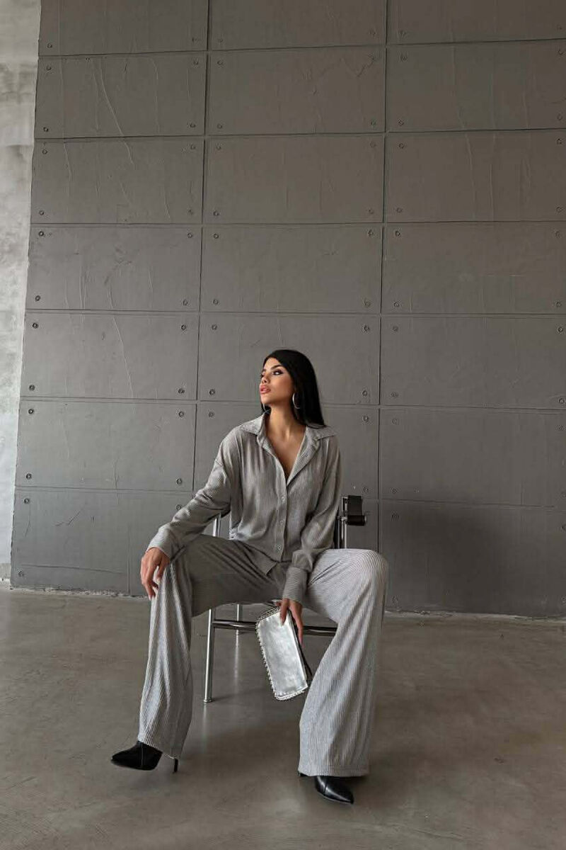 SET KEMISHE + PANTALLONA ME MATERIAL TE NDRITSHEM PER FEMRA NE NGJYRE GRI - 3