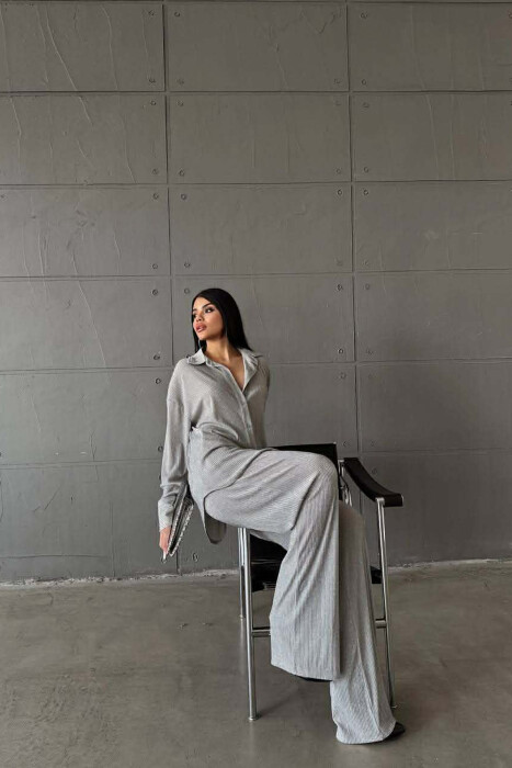 SET KEMISHE + PANTALLONA ME MATERIAL TE NDRITSHEM PER FEMRA NE NGJYRE GRI - 4