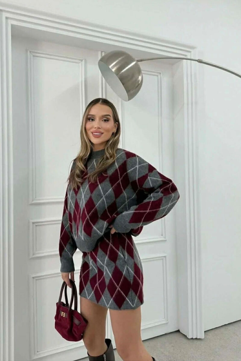 SET ME DIZAJN ROMBESH TRIKO+FUND PER FEMRA NE NGJYRE GRI - 3