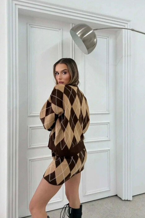 SET ME DIZAJN ROMBESH TRIKO+FUND PER FEMRA NE NGJYRE KAFE - 4