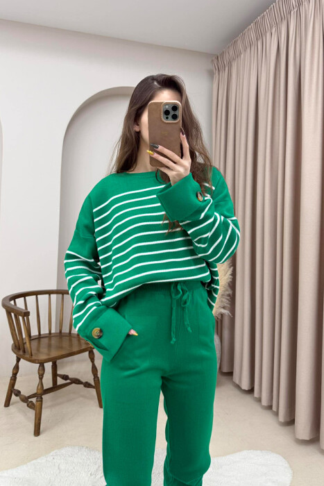SET ME DIZAJN VIJASH TRIKO ME DETAJE BUTONASH+PANTALLONA PËR FEMRA NË NGJYRË JESHILE - 4